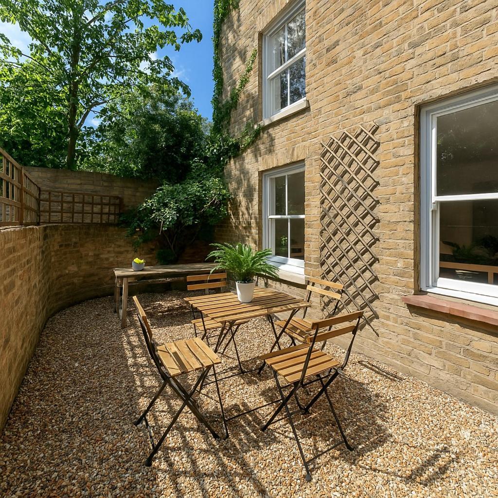 Apartment 2 Bed In Clapham London